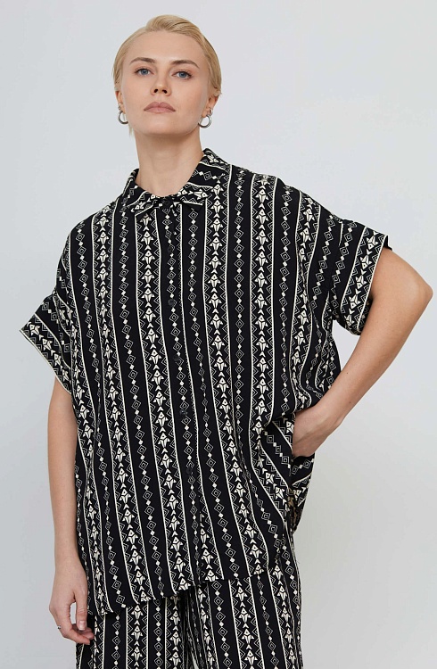 Блузка жен. 311057Рз.03312.8222G Черный