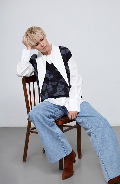 Жилет жен. 380099.33303.8280A Чёрный